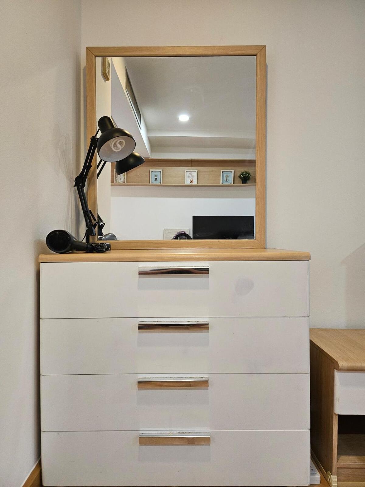 Kuma House Asoke Trendy Apartment Bangkok